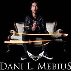 Dani L. Mebius, Yves V