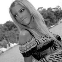 Dee-Dee, Dj Layla