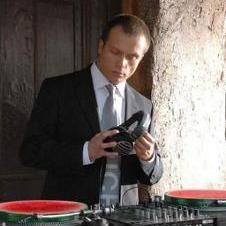DJ Dan, DJ Groove