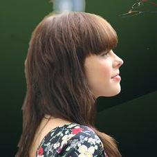 Lenka, Schiller