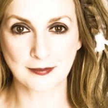 Moya Brennan, Schiller