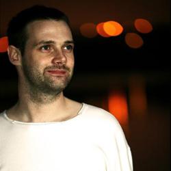 Max Freegrant, Paul Thomas